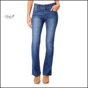 Curvy Fit Bootcut Jeans with Stretch Denim
